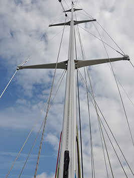 Lutine's Mast looking up